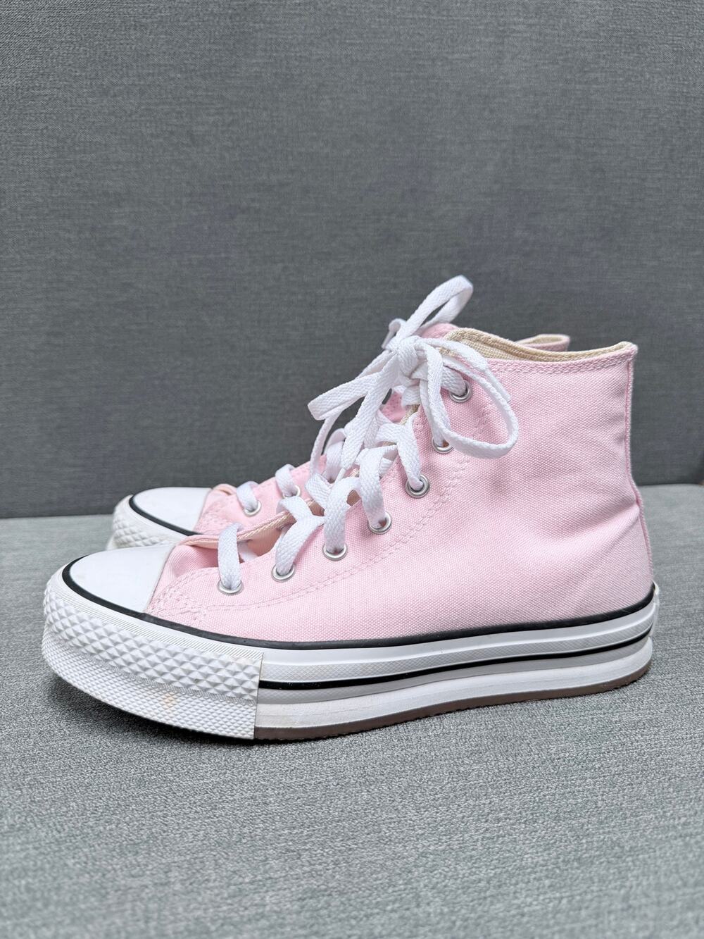 Kids size 4 light pink Converse High Tops